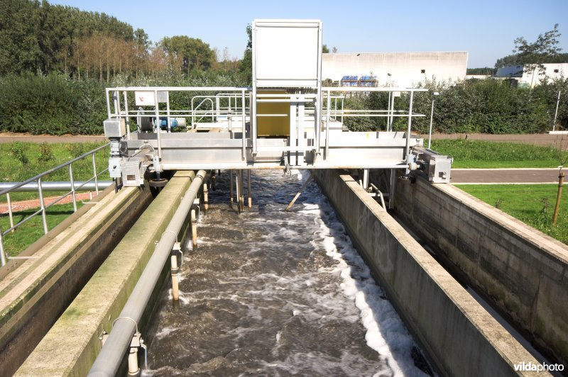 Rioolwaterzuiveringsstation langs de Demer