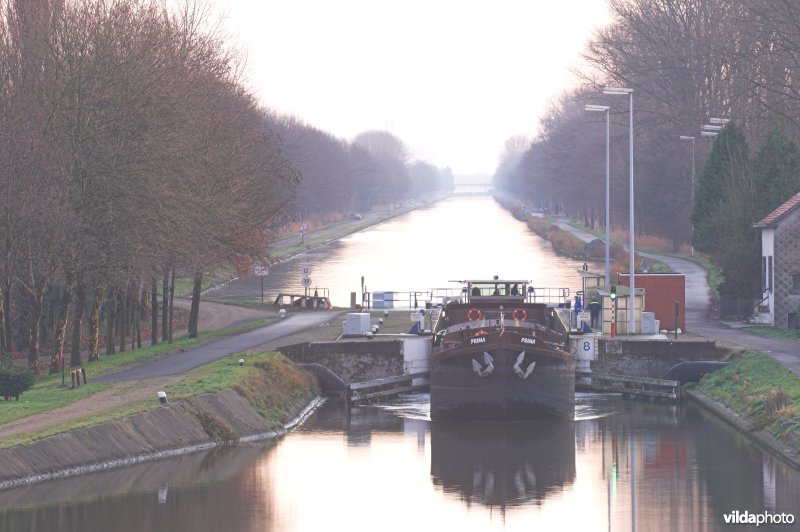 Kempens kanaal en sluis tussen Herentals en Bocholt