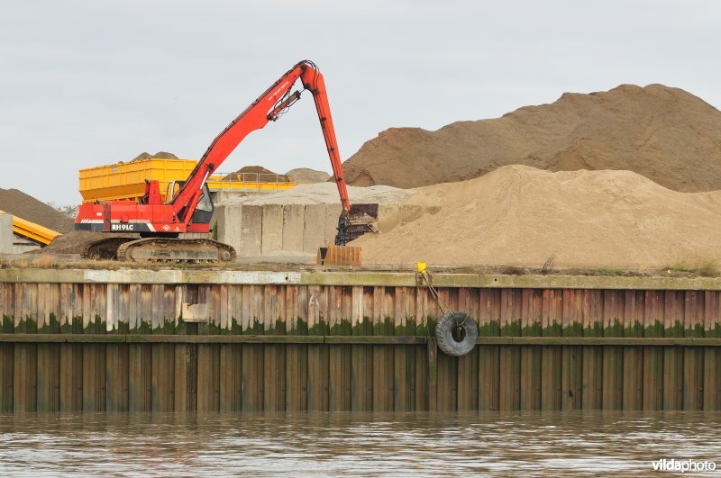 Industire langs de Schelde