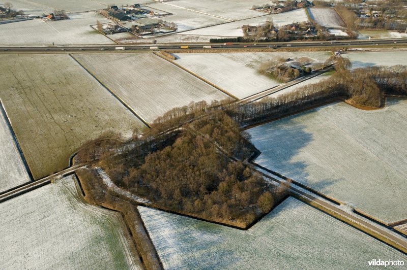 Luchtfoto van de linies van Den Hout