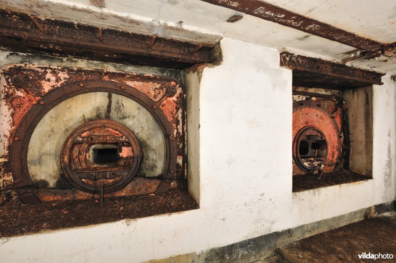 Plaataffuiten in traditorenbatterij in Fort Oelegem