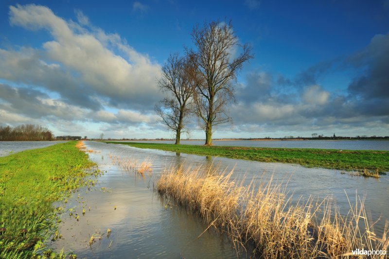 Kemmelbeek en overstroomde Noordschotebroek