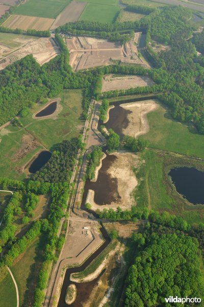 Fort De Roovere met liniewal naar Fort Pinssen