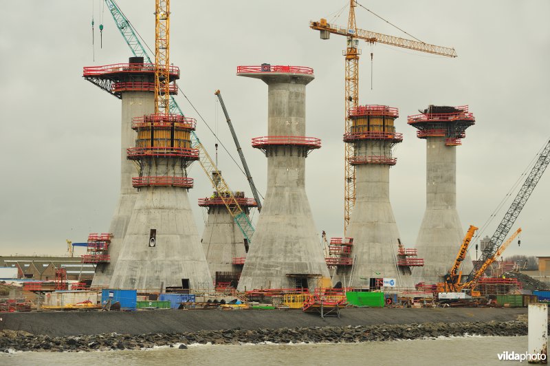 Windmolens in aanbouw