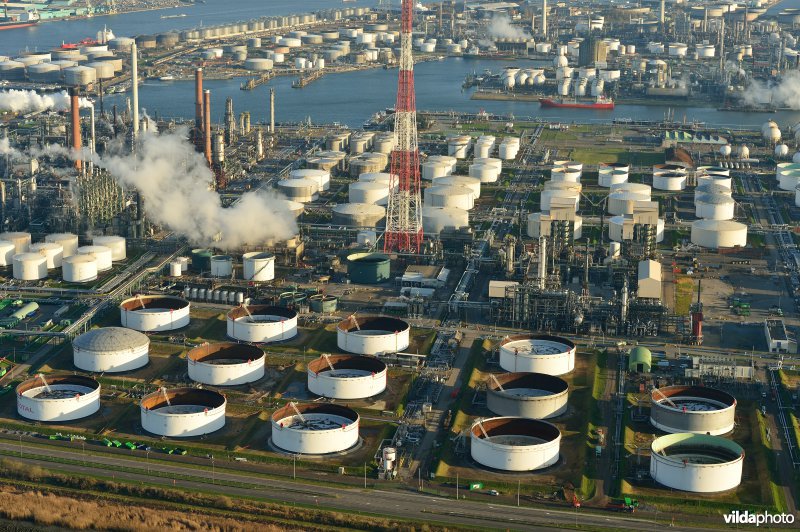 Petroleumdok in Antwerpen haven