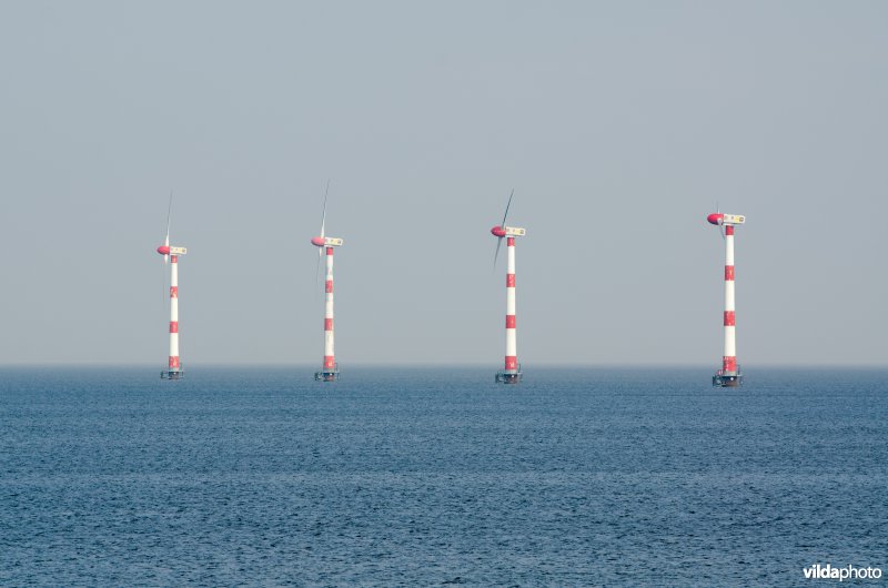 Windmolens op het IJsselmeer